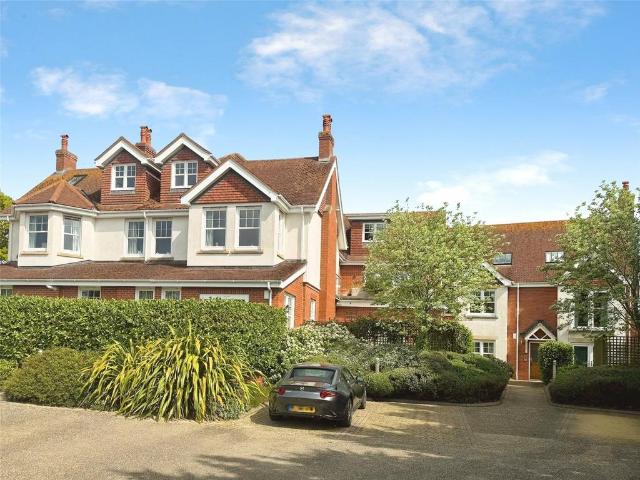 Flat for sale in Withycombe, Budlake