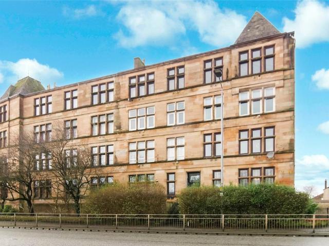 Flat for sale in Blochairn, Scotland