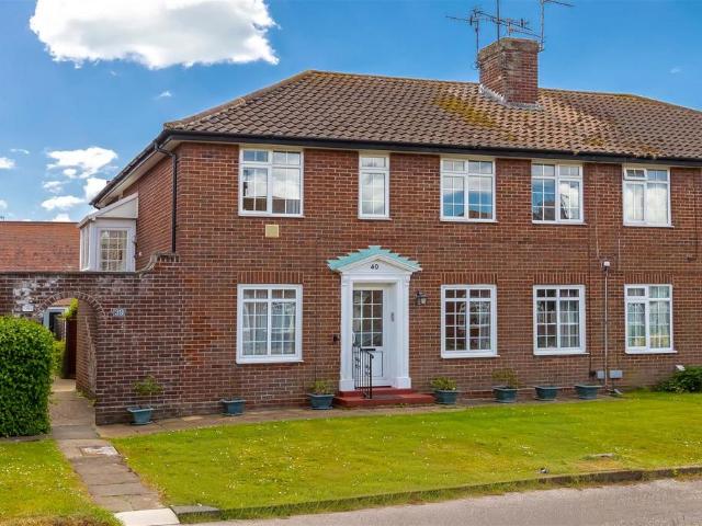 Flat for sale in Worthing, West Sussex