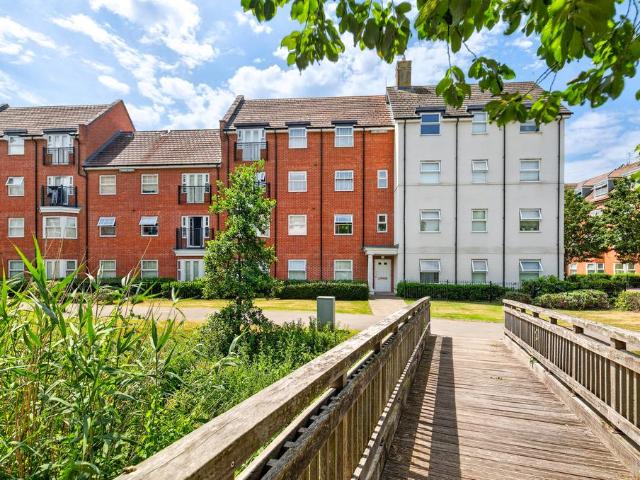 Flat for sale in Molly Millars Lane Industrial Estate, Wokingham