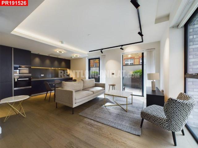 Flat for sale in Holborn, Greater London