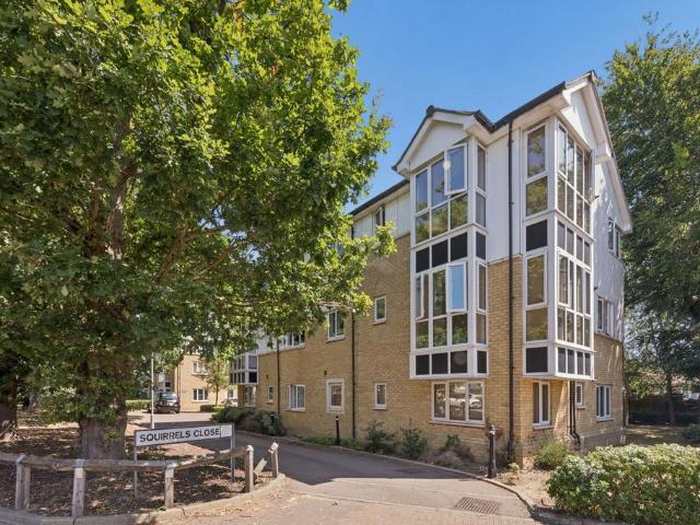 Flat for sale in Swanley, The Butts