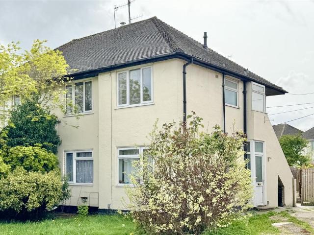 Flat for sale in Fossebridge, Gloucestershire