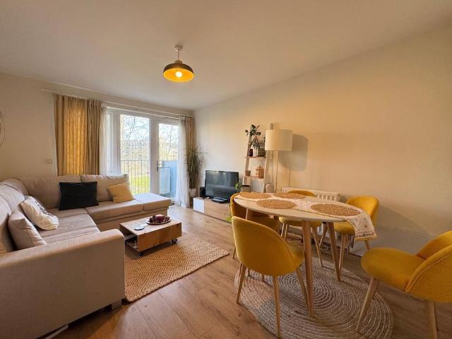 Flat for sale in Colindale, Greater London