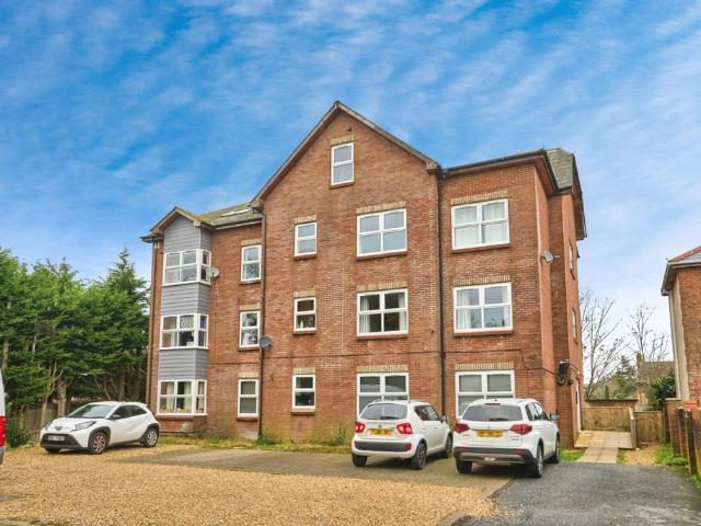 Flat for sale in East Cowes, Isle Of Man
