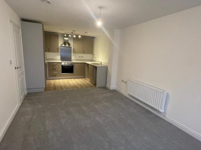 Flat for sale in Aldershot, Hampshire