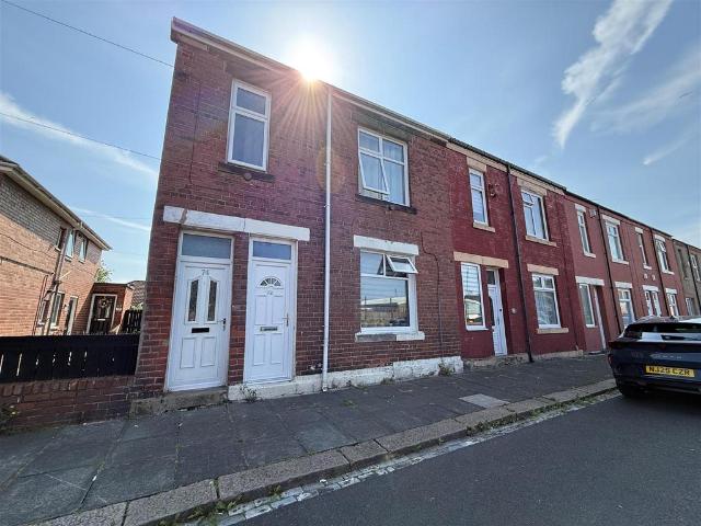 Flat for sale in Howdon, Wallsend