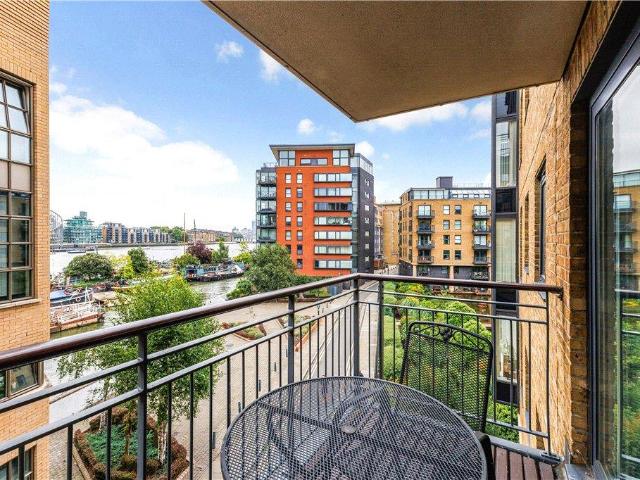 Flat for sale in Bermondsey, Greater London
