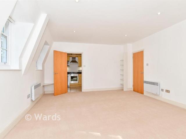 Flat for sale in St. Mildred's, The Bridge