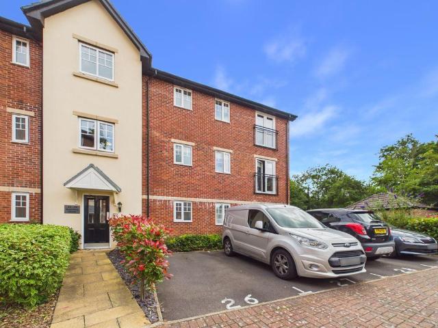 Flat for sale in Bridgnorth, Shropshire