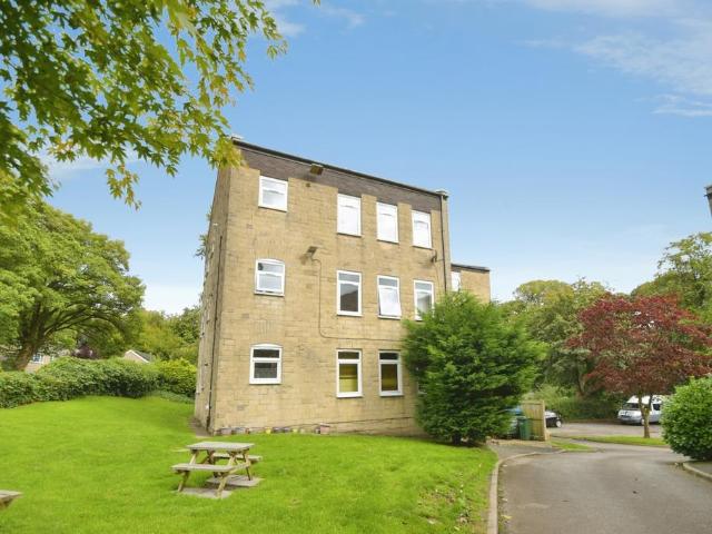 Flat for sale in Buxton, High Peak
