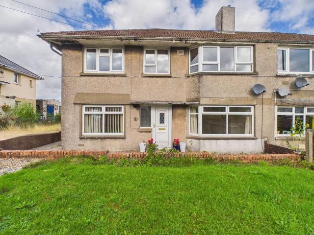 Flat for sale in Hilltop, Ebbw Vale