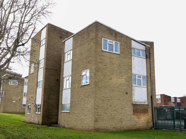 Flat for sale in Huntingdon, Cambridgeshire