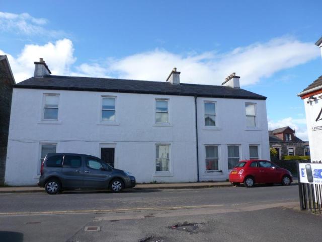 Flat for sale in Dunoon, Scotland