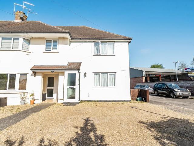Flat for sale in Dromore, Oxfordshire