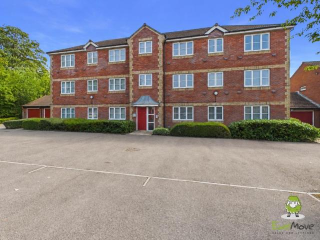 Flat for sale in Priest Down, Hampshire