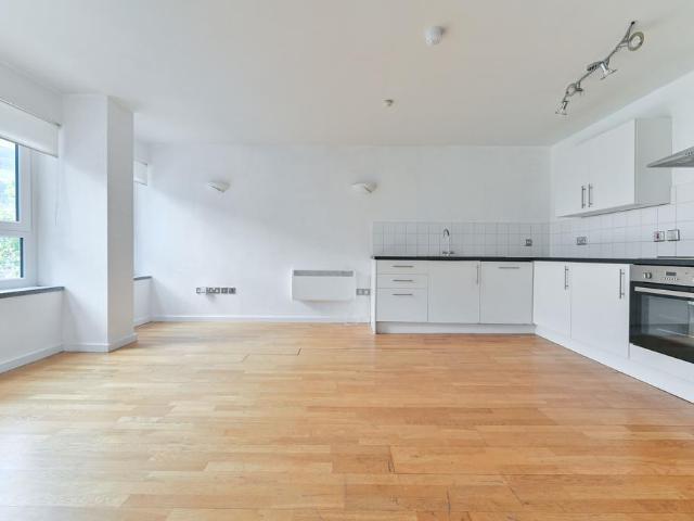 Flat for sale in Callis Yard, Greater London