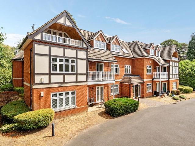 Flat for sale in Whiteley Village, Blackhills
