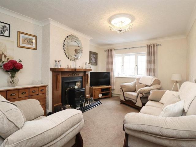 Flat for sale in Norton-on-derwent, North Yorkshire