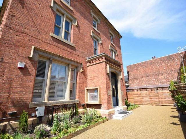 Flat for sale in Cheadle, Greater Manchester