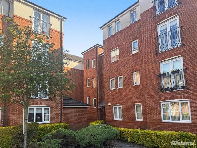 Flat for sale in Ditton, Widnes