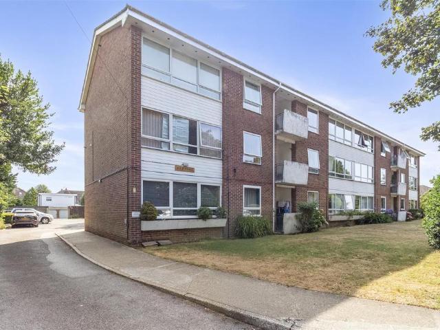 Flat for sale in West Worthing, Worthing