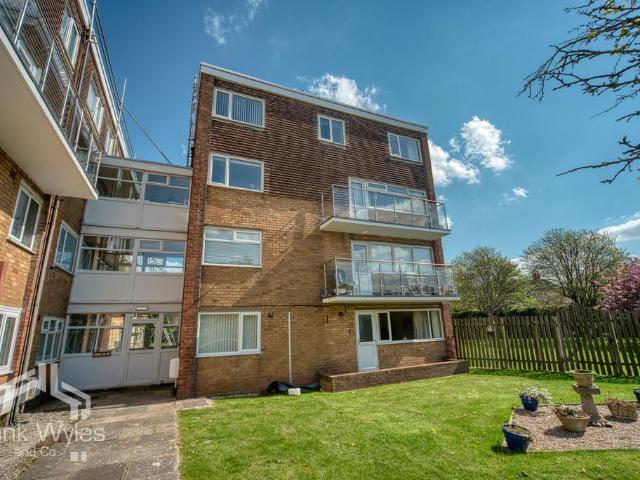 Flat for sale in St Annes, Lytham