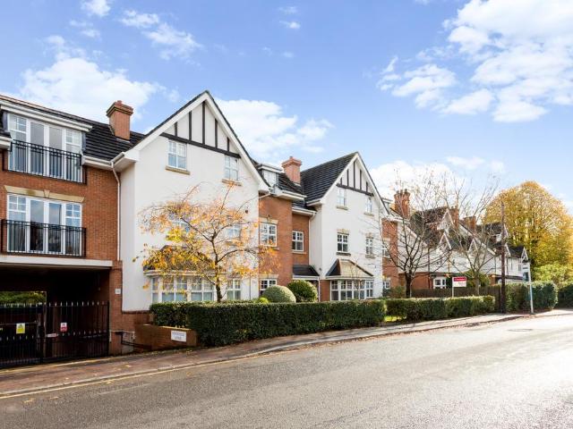 Flat for sale in Westfield, Woking