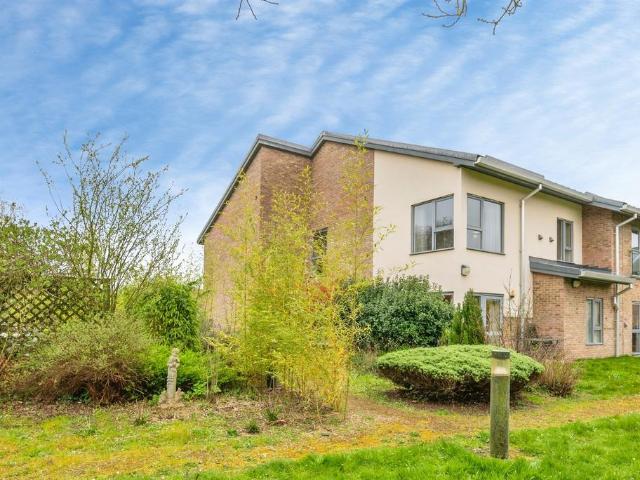 Flat for sale in Crostwick, Norfolk