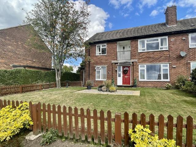 Flat for sale in Brackenfield, East Midlands