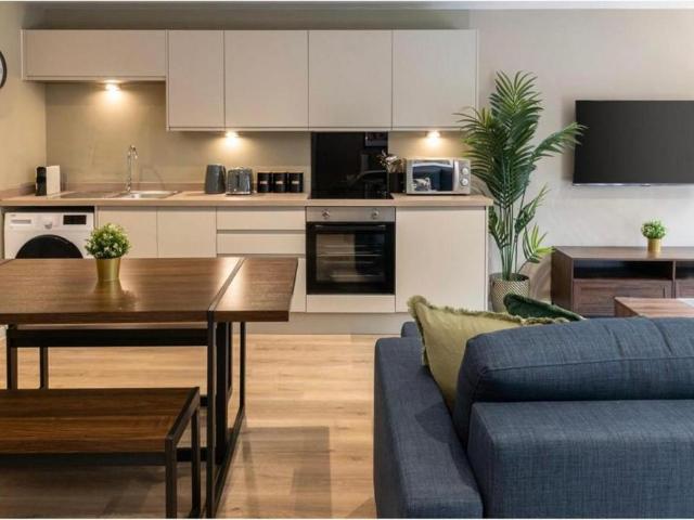 Flat for sale in Calderstones