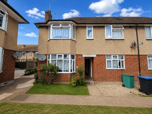 Flat for sale in Sudbury, Greater London