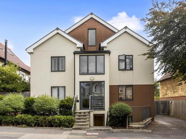Flat for sale in Hangleton