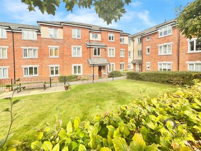 Flat for sale in Bromsgrove