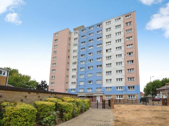 Flat for sale in Priddy's Hard, Middlecroft