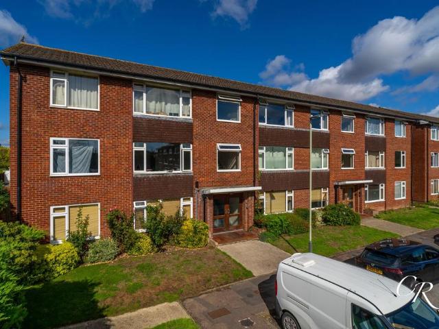 Flat for sale in Marle Hill, Cheltenham