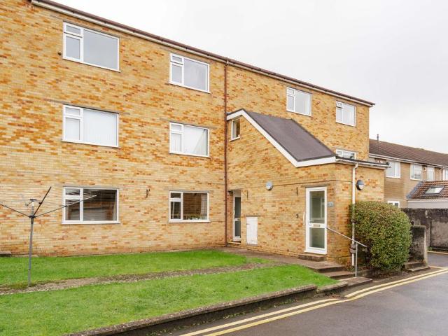 Flat for sale in Feckenham, City Of Bristol