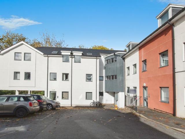 Flat for sale in Watergate, Devon