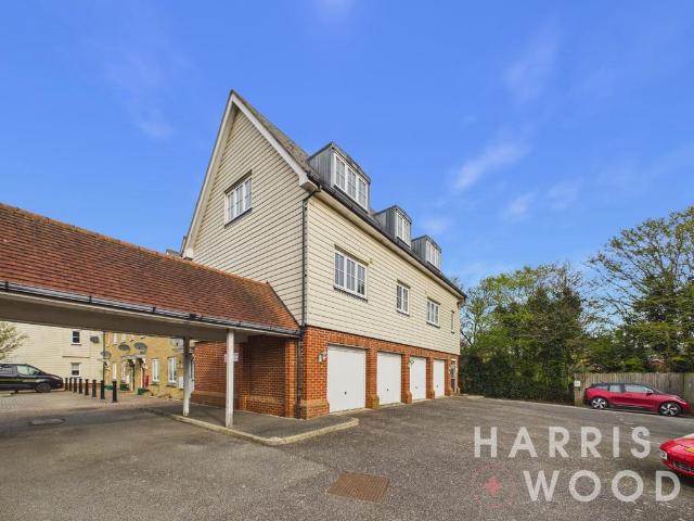 Flat for sale in Mile End, Fordham Heath