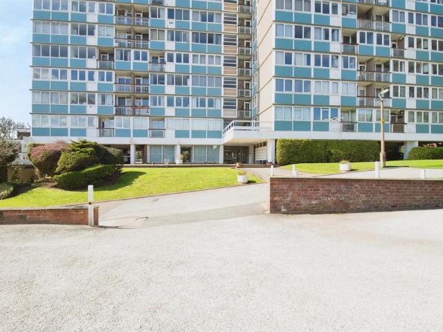 Flat for sale in Stivichall, West Midlands