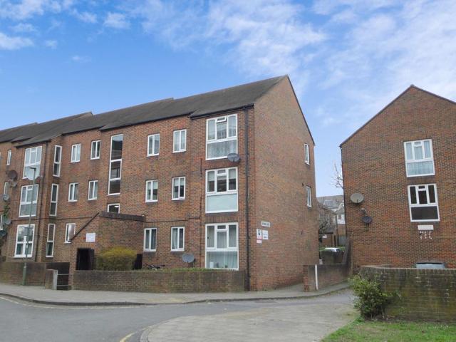 Flat for sale in Finchley, Greater London