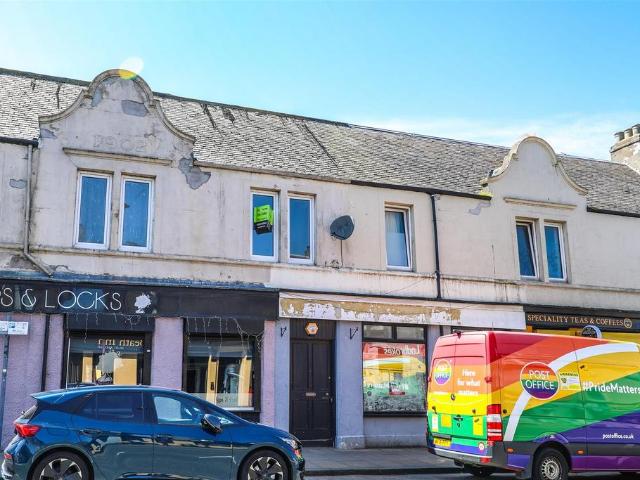 Flat for sale in Cowdenbeath, Scotland