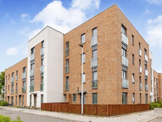 Flat for sale in Gracemount, Scotland