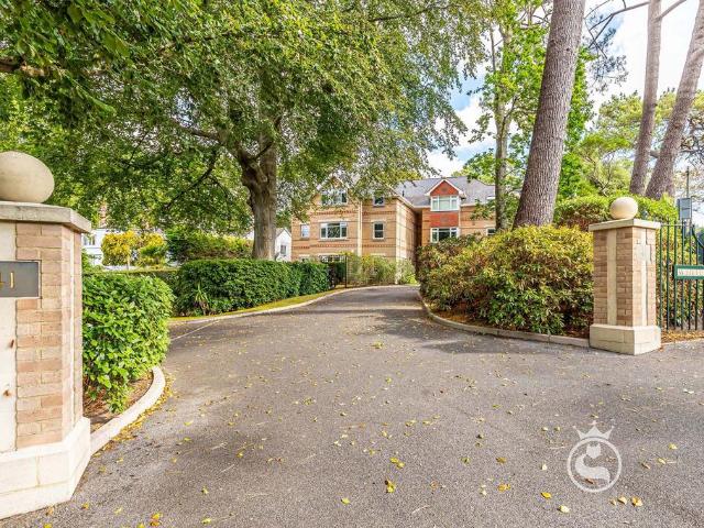 Flat for sale in Lilliput, Poole