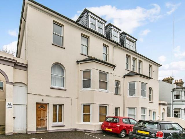 Flat for sale in Round Hill, Brighton & Hove