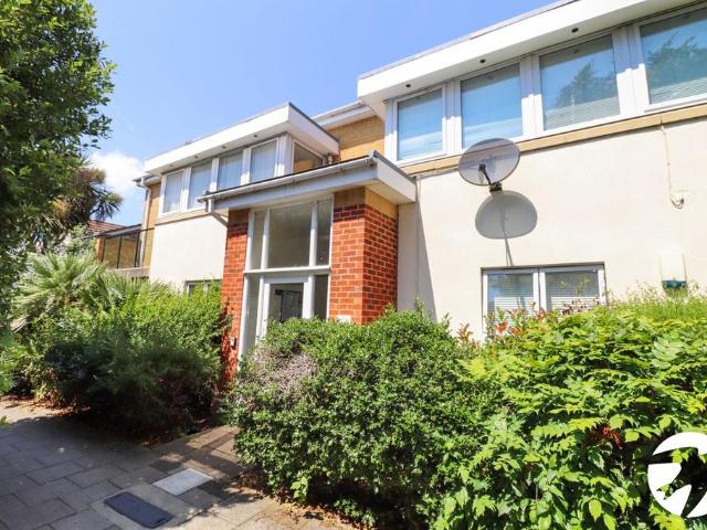 Flat for sale in Greater London