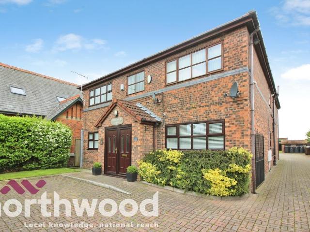 Flat for sale in Crossens, Sefton