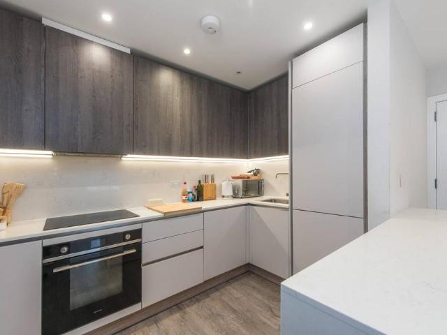 Flat for sale in High Barnet, Isle Of Man