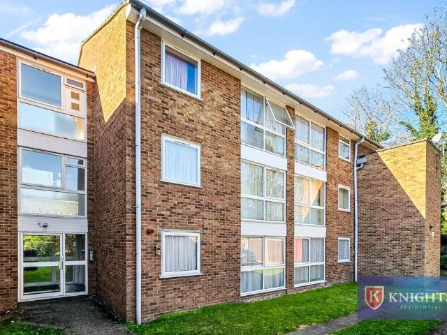 Flat for sale in Lower Edmonton, Edmonton