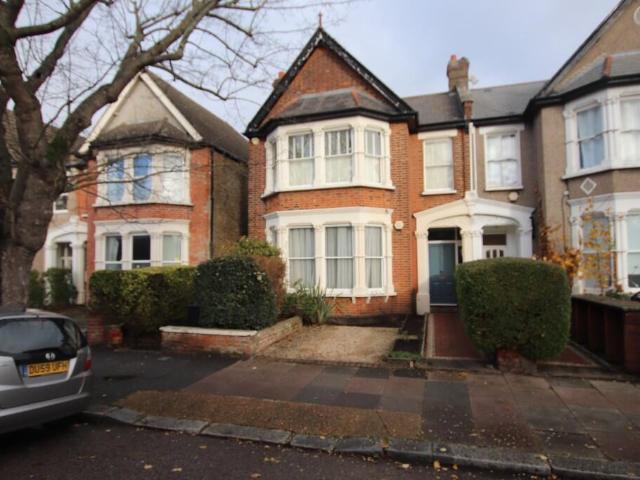 Flat for sale in London Borough of Lewisham, Greater London